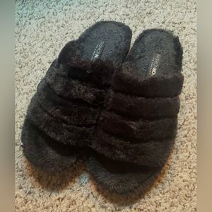 Fashion Nova Slippers